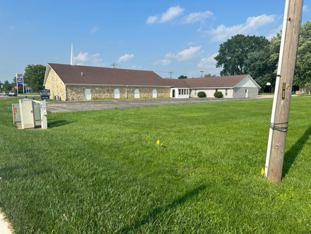 7065 E. County Rd. 400 N., Brownsburg, In 46112.  9800+ sq. Ft. 3.15 acres.  List Price: $1,700,000.  Broker:  Dan Moore Real Estate Services Inc.